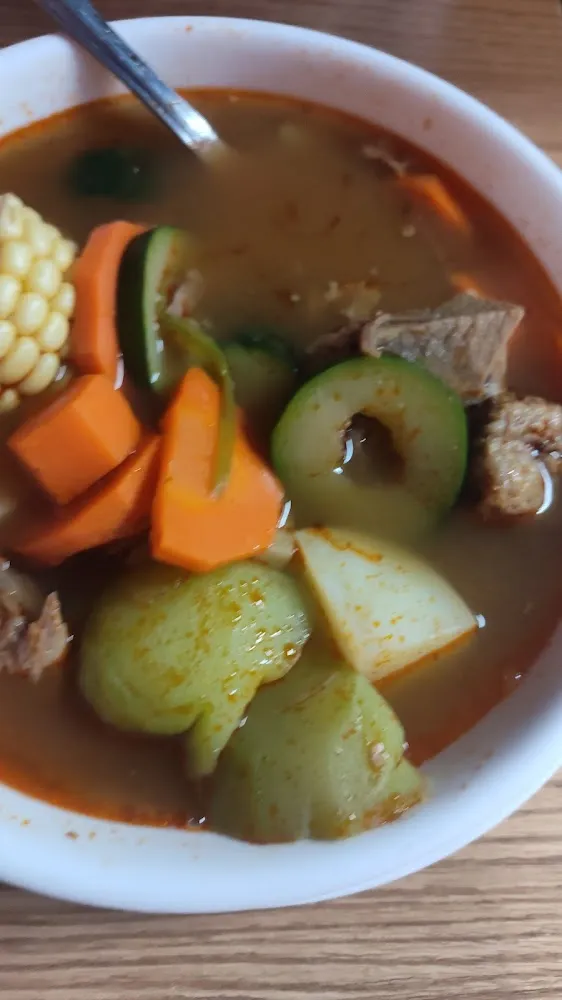 Caldo de Res